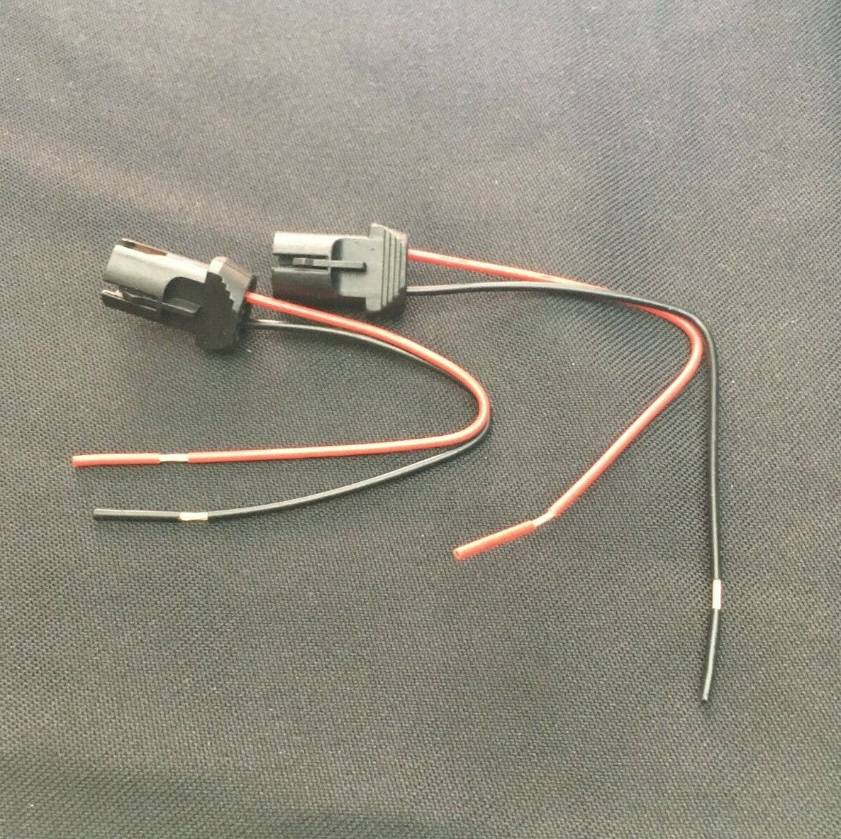 CP LAMP HOLDER FOR ALL GLASS LAMPS T10 12V - 24V CAR AND MOTORCYCLE