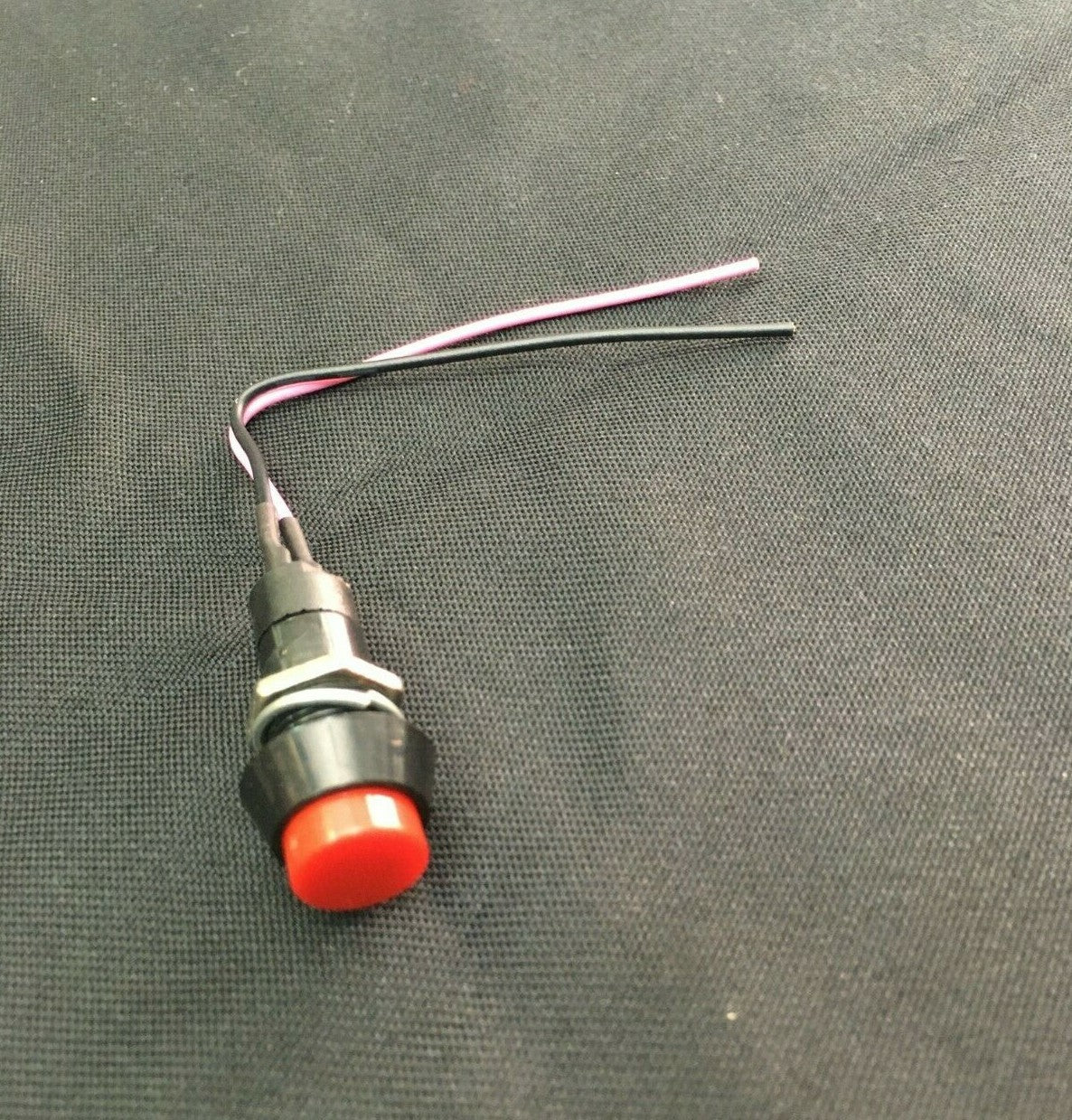 PULSANTE INTERRUTTORE TONDO CON FILETTATURA E DADO UNIVERSALE AUTO E MOTO