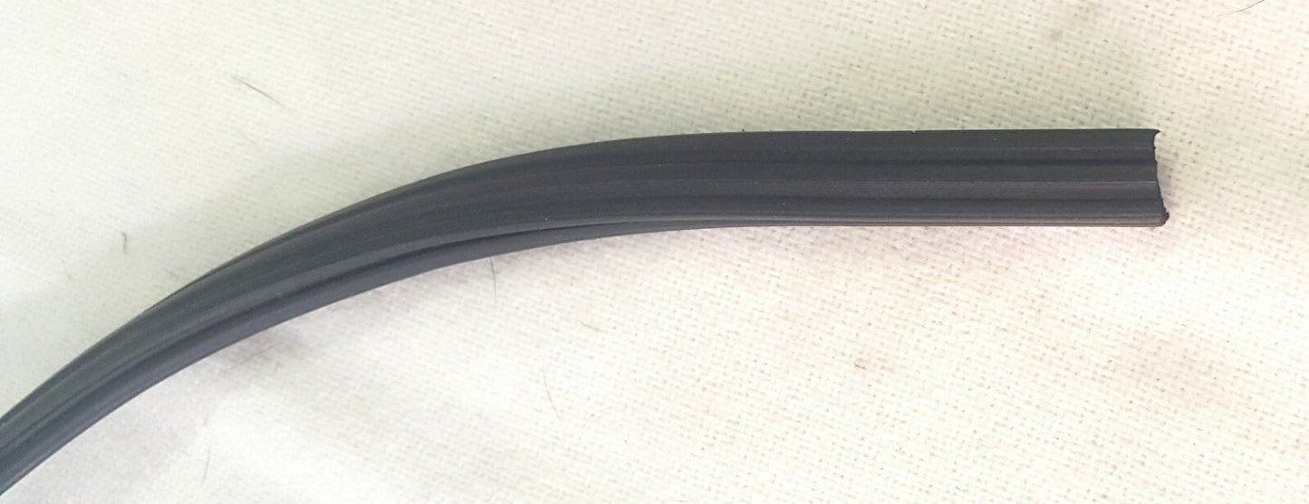 Gomma strisce pedana nera per Vespa d'epoca mod. stretto cm 10x7 metri 4,5
