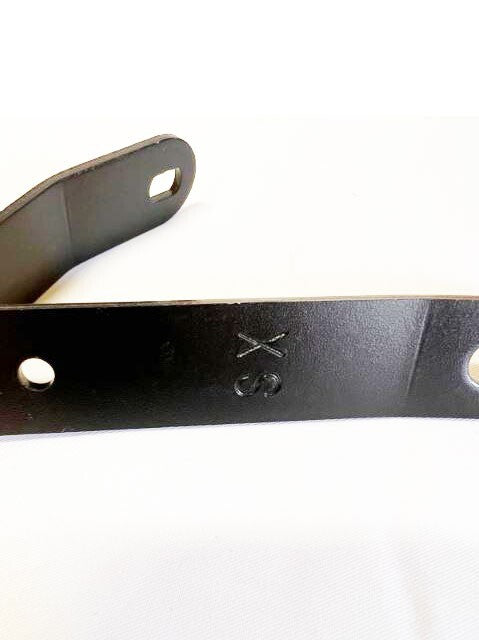 AP8134843 STAFFA SUPPORTO CUPOLINO SX ORIGINALE APRILIA LEONARDO 250-300 02/04 *