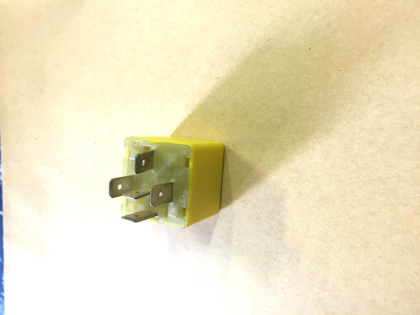 V100580990 RELE' AVVIAMENTO 30A PIAGGIO BEVERLY CRUISER 250 2007