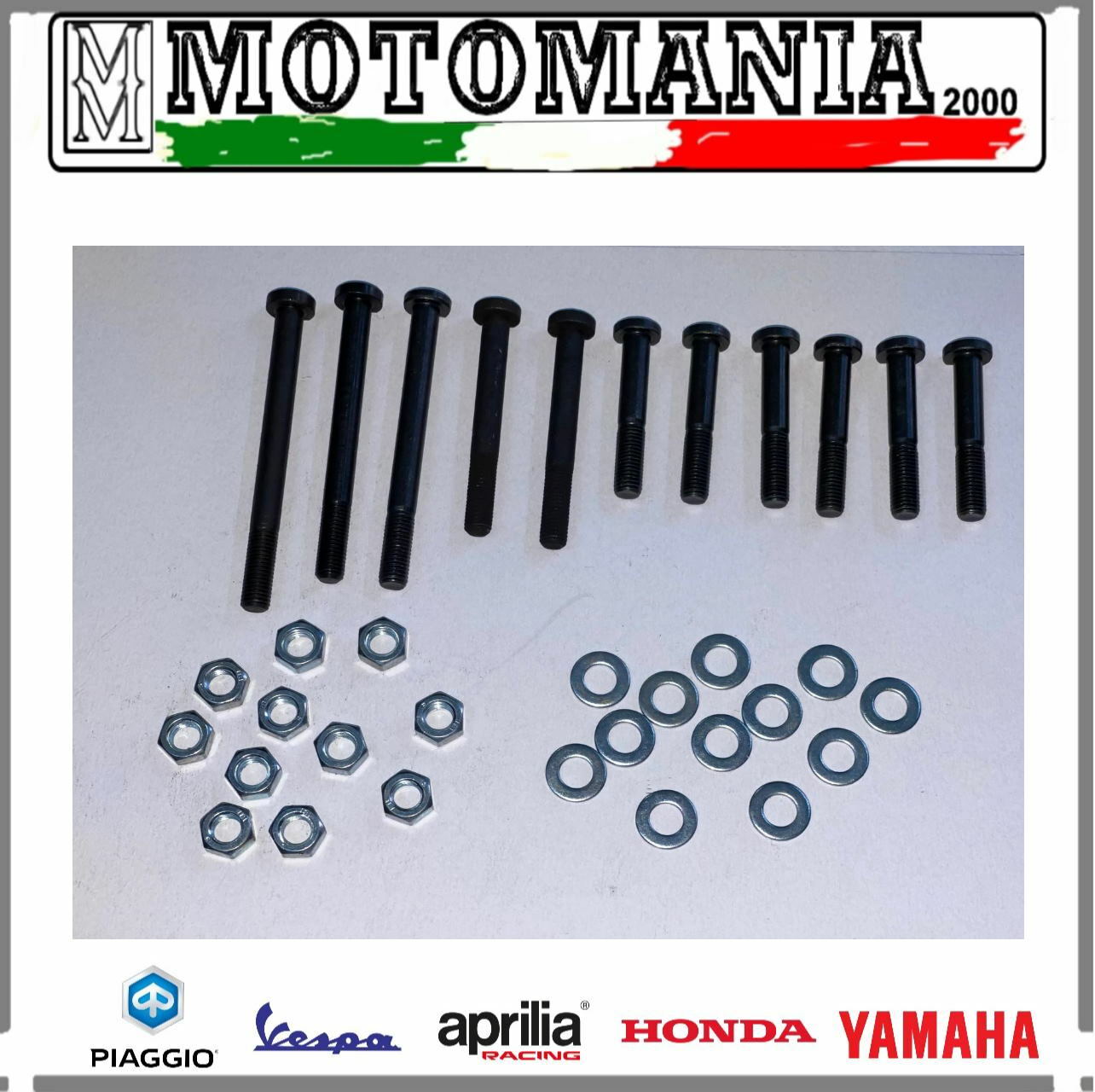 KIT PRIGIONIERI COMPLETI DI DADI E RONDELLE DI CHIUSURA CARTER-VESPA 50-PK50XL-R