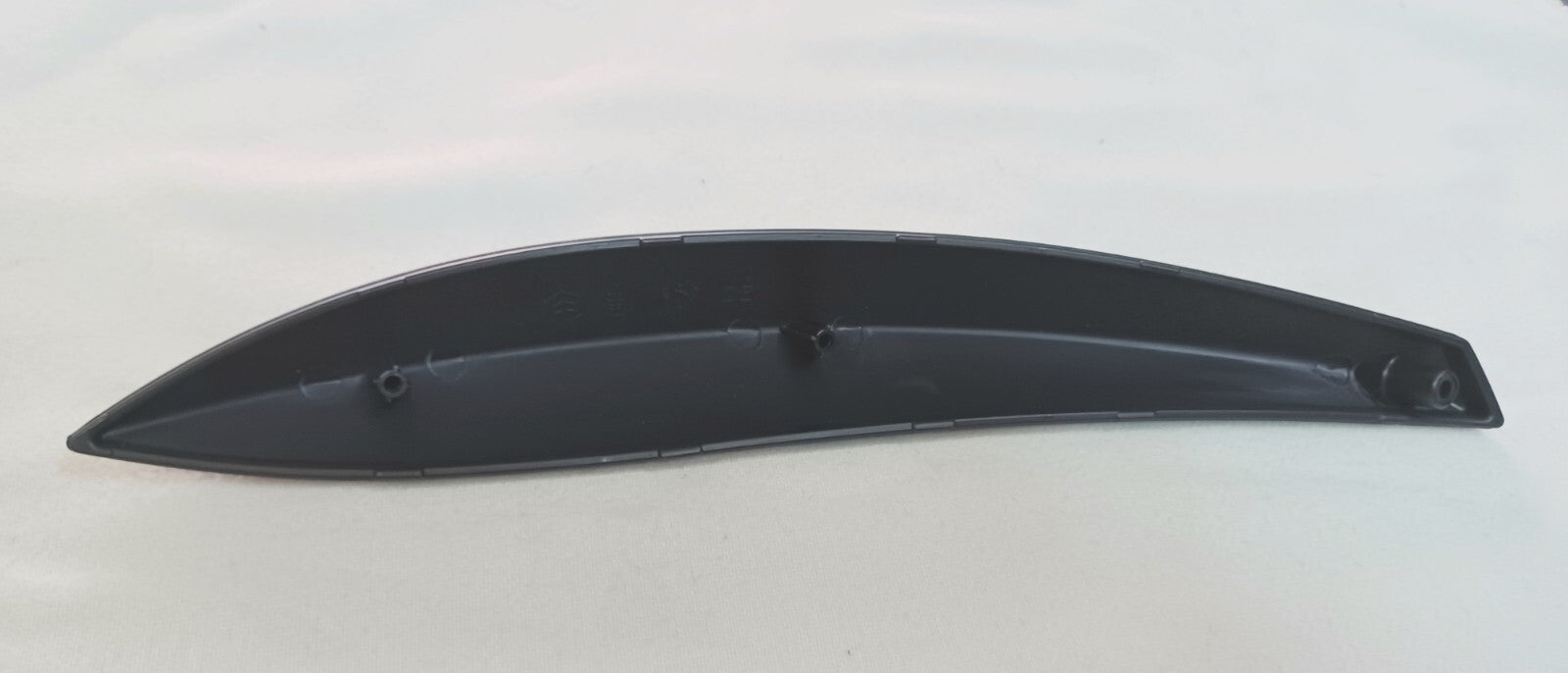 CM017102000C PARACOLPO LATERALE DX ORIGINALE PIAGGIO BEVERLY 125-250-500