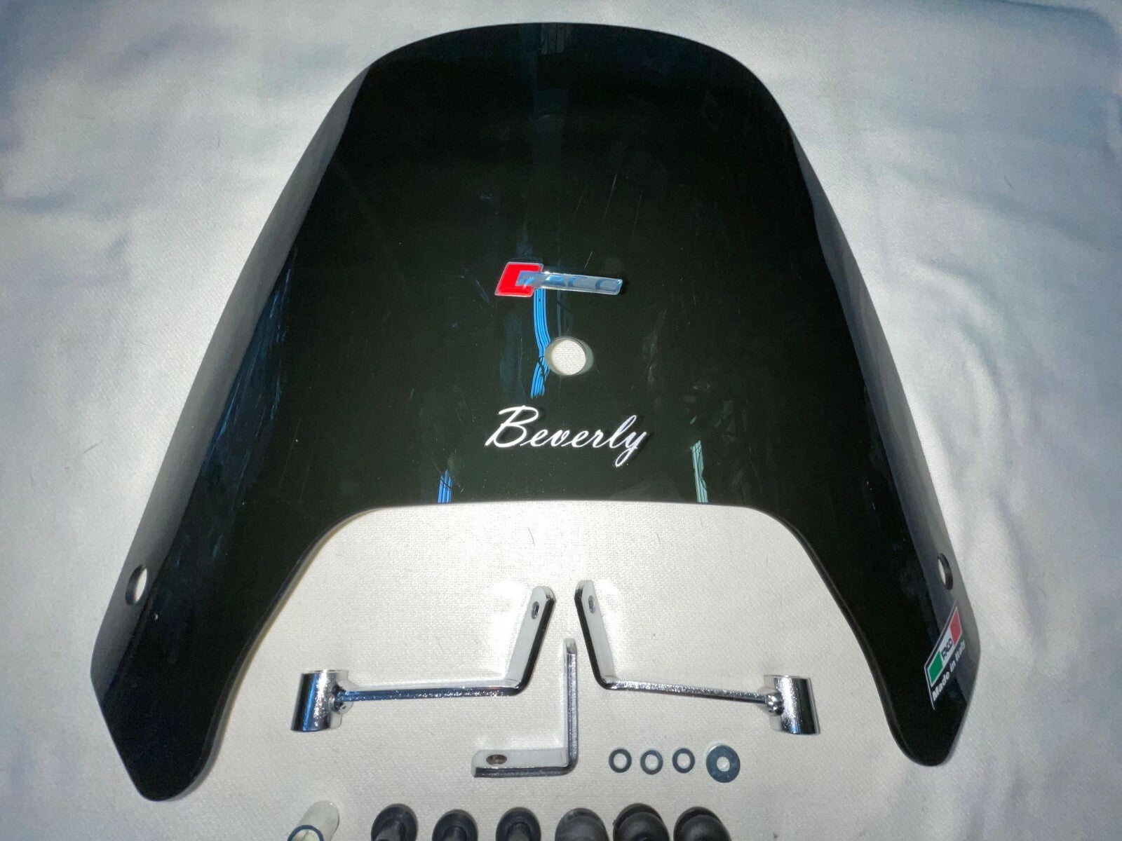 BEVERLY 300 SMOKE DOME COMPLETE WITH 2010 HIGH ATTACHMENTS NEW DESIGN