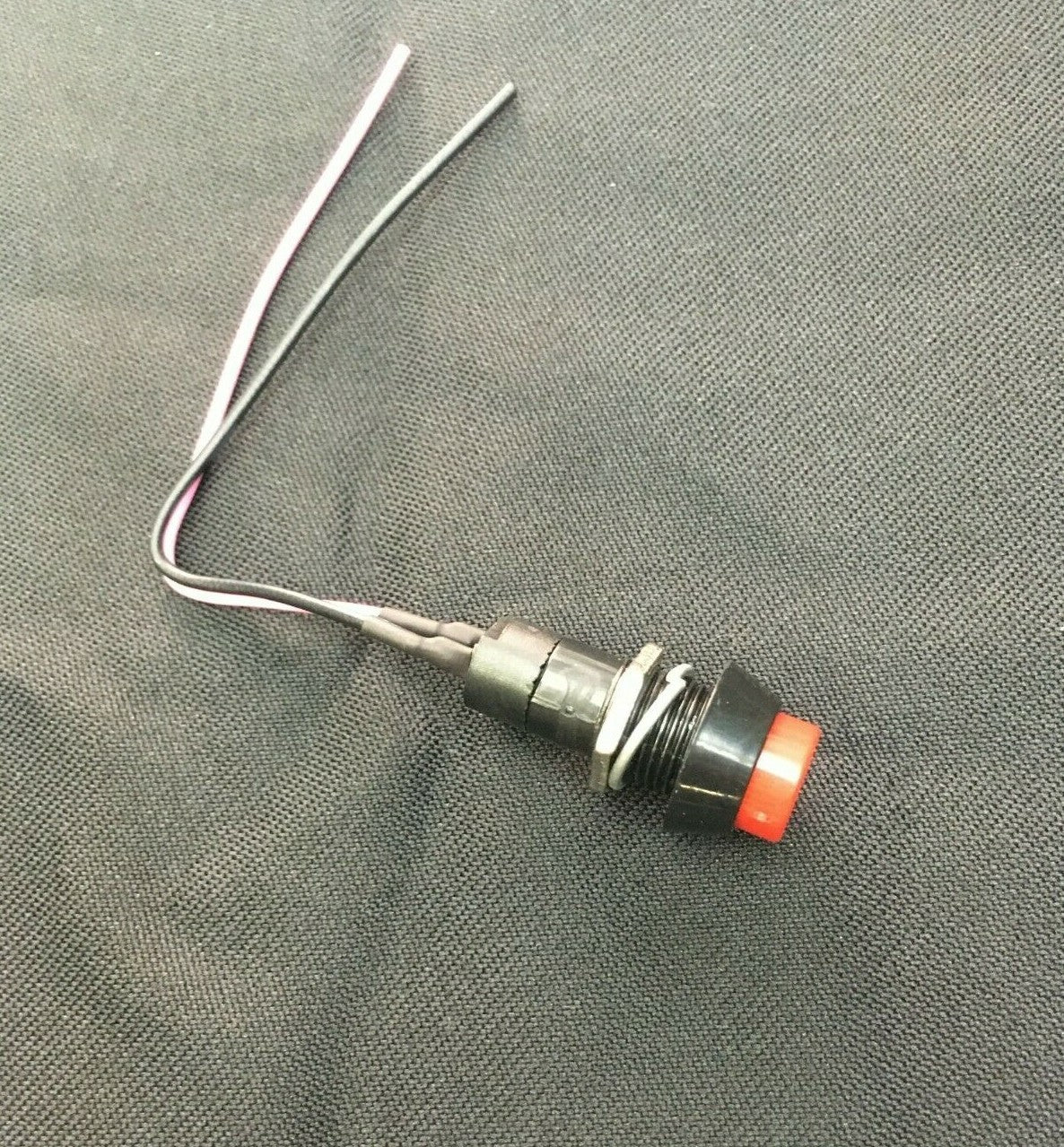 PULSANTE INTERRUTTORE TONDO CON FILETTATURA E DADO UNIVERSALE AUTO E MOTO