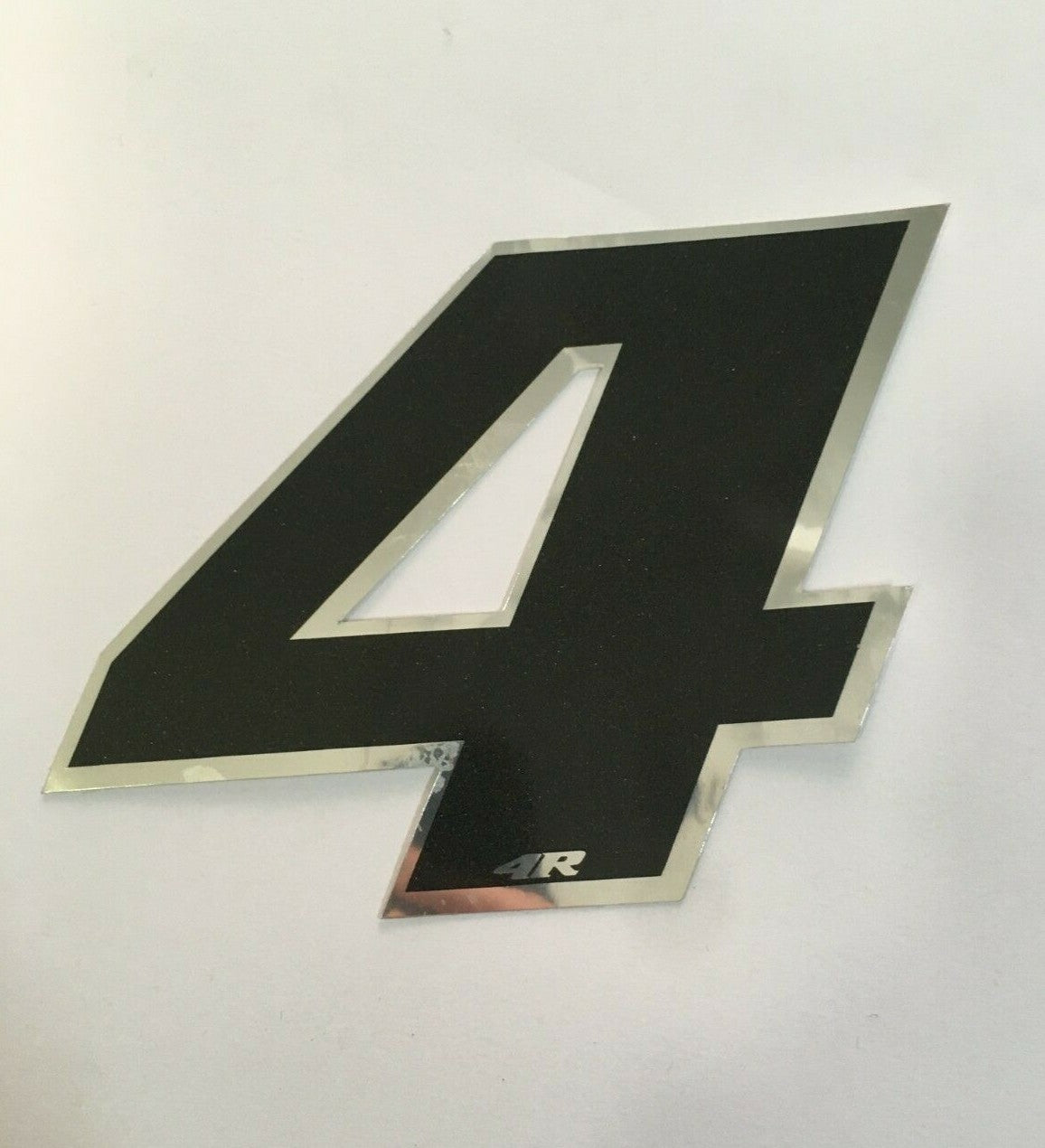 UNIVERSAL BLACK STICKER NUMBER 4 CM 10X10 *