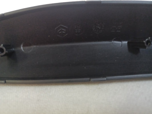 CM017102000C PARACOLPO LATERALE DX ORIGINALE PIAGGIO BEVERLY 125-250-500