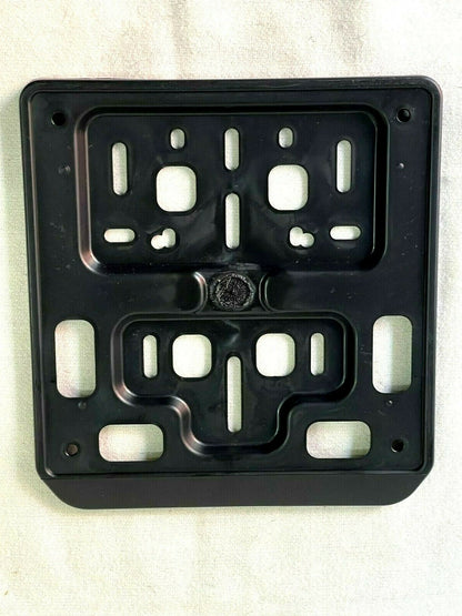 PORTA TARGA SCOOTER COMPLETO DI RIVETTI VITI RONDELLE E 2 DADI AUTO BLOCCANTI