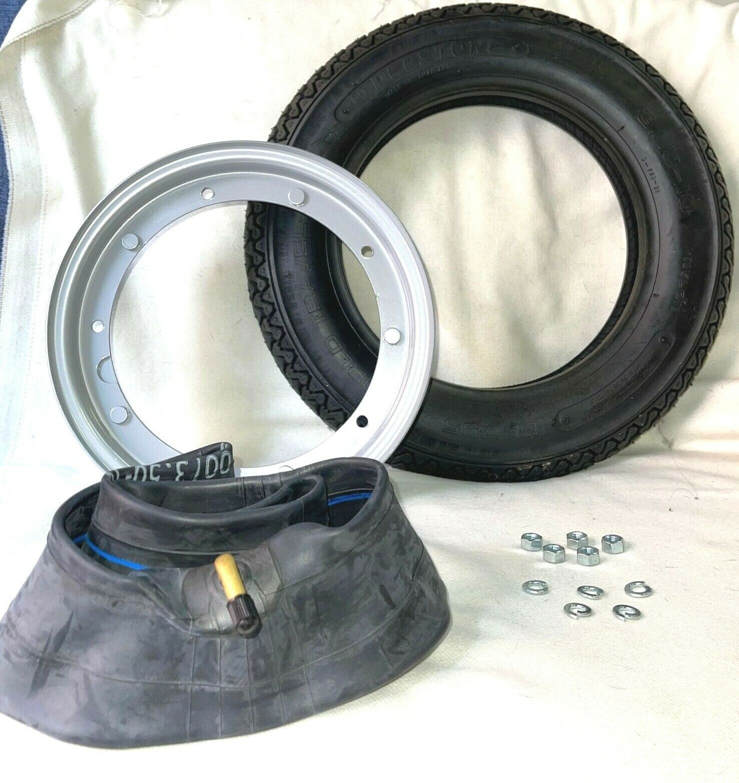 KIT CERCHIO COPERTONE DEESTONE 3.00 X 10 CON CAMERA D'ARIA VESPA 50 *