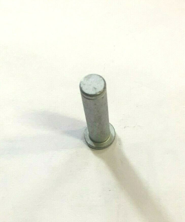 AP8134829 PASSENGER PLATFORM PIN DX-SX ORIGINAL APRILIA PEGASO 650 ROAD 05/07 *